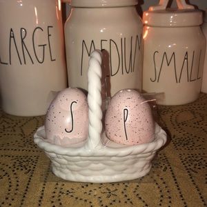 Rae Dunn Salt & Pepper Speckled Pink Eggs in White Basket